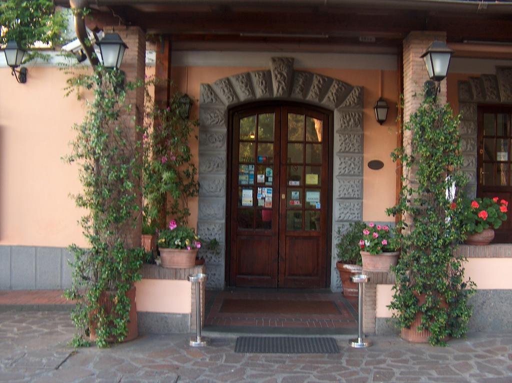 Villa Icidia Фраскати Екстериор снимка